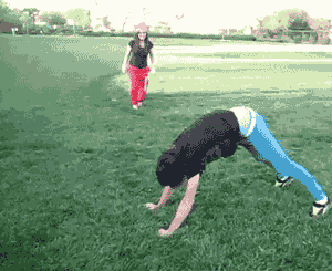 据说|搞笑GIF：据说是宝马出的新车