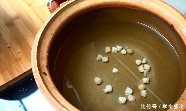 详细|广式皮蛋瘦肉粥怎么做详细做法步骤,嫩滑爽口,好喝又营养