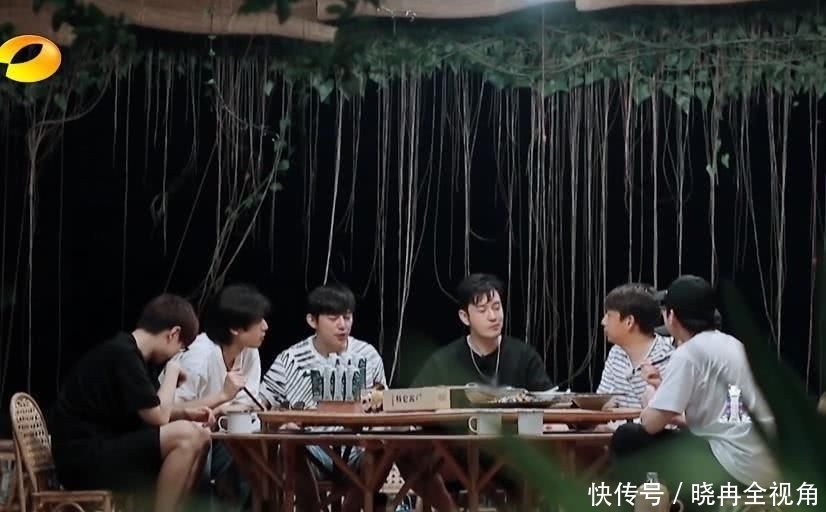 黄晓明|黄磊何炅自曝《向往的生活》差点停播,黄晓明录制途中曾被劝退