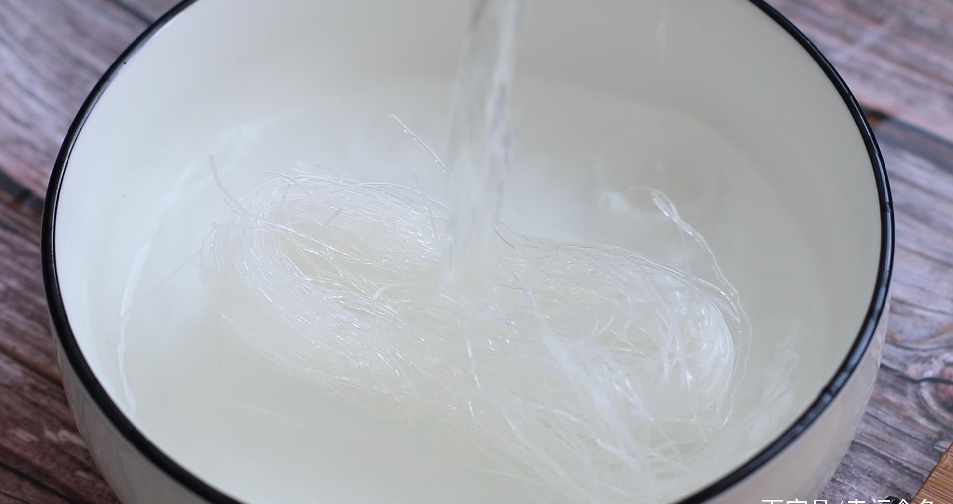 下饭|特别下饭的肉末粉丝,做法简单成本低,做它米饭要多煮