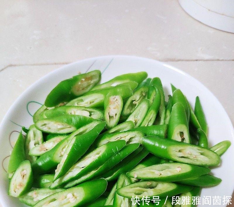  尝一尝|农家小炒肉，舌尖上的辣味，都快来尝一尝这一口吧！