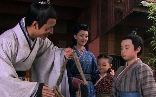 地方|东汉是西汉的复辟?虽然差不多也有很多地方不一样!