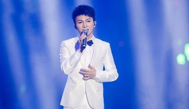 区区|区区一个《好声音》全国64强,却被汪峰称为音乐家,你怎么看?