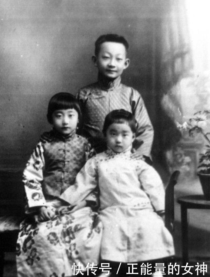 吃饭|此女爱了溥仪生, 请溥仪吃饭不停给溥仪倒酒, 溥仪渴醉了酒却忘了她