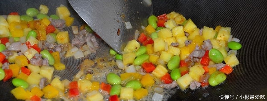 牛肉|别再做蛋炒饭了,牛肉和米饭这样做,你肯定没见过,好吃到爆!