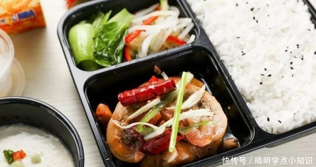 曝光|一个韩国男精英的独居生活曝光做一份蛋炒饭，6500万人围观