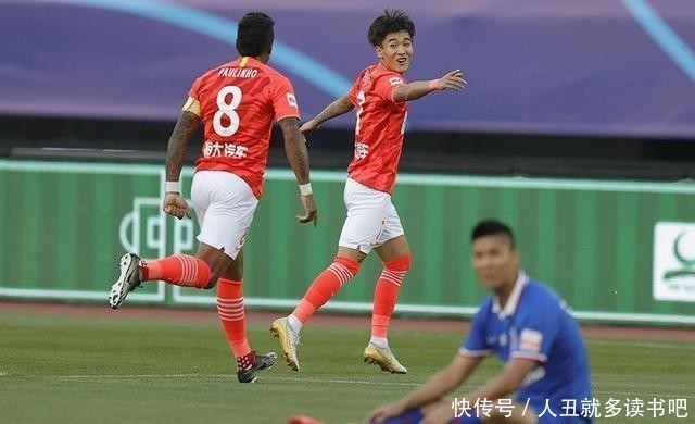  朱辰杰|老崔气坏了！不听朱辰杰建议协防，进攻肉包子打狗！申花右路是坑