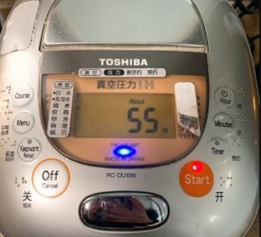 能出|甜心糕点,用爱制造,电饭煲里的也能出好吃的松软蛋糕