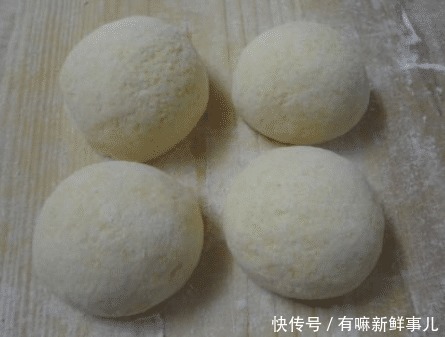 面团|多吃粗粮对身体好,教你几种玉米面的做法,营养美味,老少都爱吃