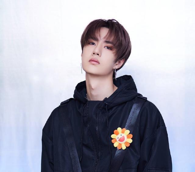 程潇|明星一跳舞就变脸王一博变妖娆,程潇变性感,易烊千玺最特殊