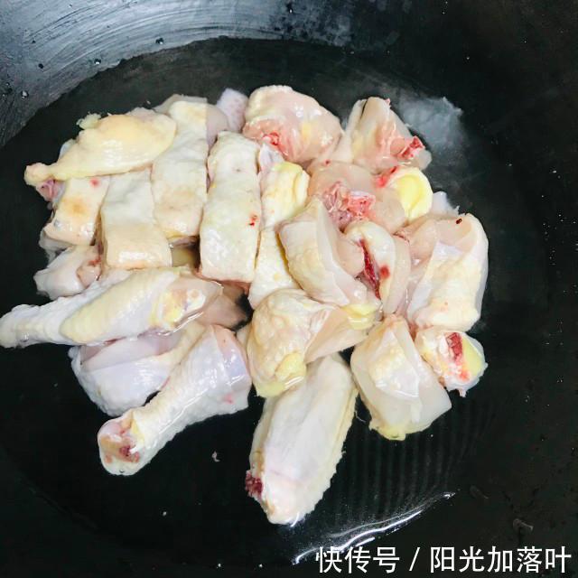  板栗|板栗烧鸡，透着屏幕都流口水