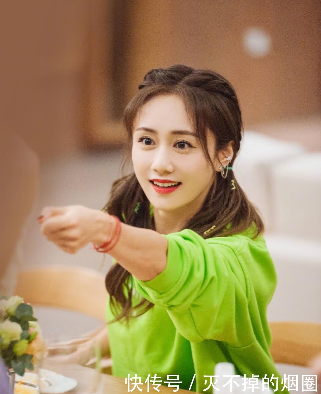 黄圣依|乘风破浪的姐姐们,年轻时颜值有多高?看8张照片,真是太美了!