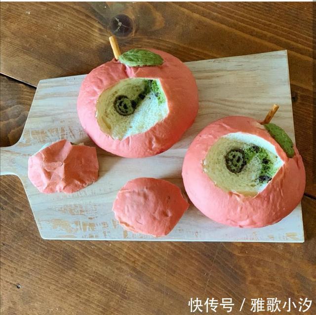 插画|日本妈妈为儿子做“插画面包”,包中有包,咬一口,里面还有惊喜