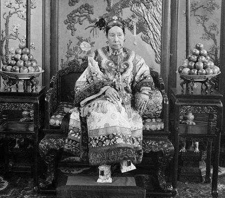 慈禧|慈禧第1次坐火车提出了3个要求，结果让当时的洋人哭笑不得！