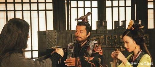 项羽|项羽是否应该过江东?两男一女写了三首诗探讨,都成千古名篇