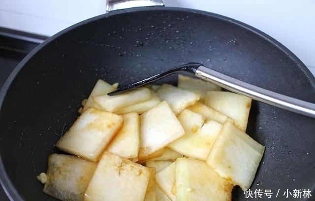 汤汁|冬瓜开胃新吃法,不用配料用蚝油,连汤汁都很下饭