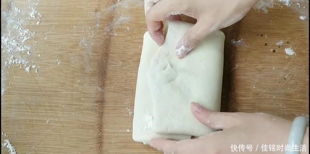 浓浓|戗面馒头的做法，一层一层撕着吃，浓浓面香味，越嚼越香