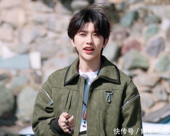 修图|正面对打?蔡徐坤成毅同录《跑男》特别季,无修图颜值差距过大