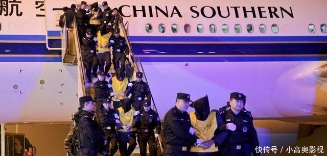 劫机|世界劫机第一人：劫走20万美金从3000米高空跳下，至今未破案