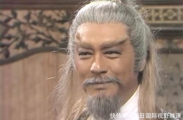  武功|裘千仞武功极高, 为什么洪七公还对他很不屑?