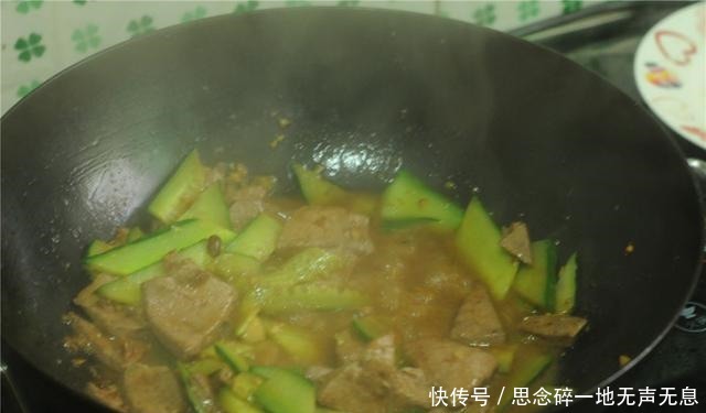 最伤|喝酒伤肝大错特错,这件事虽不起眼,但最伤肝,大家每天总是做