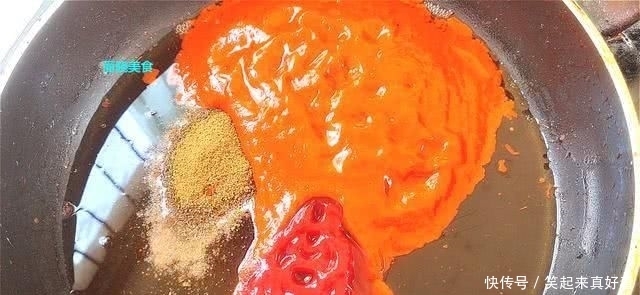  发酵|外面卖8元一张发面酱香饼，自己做成本3元，酱料配方告诉你，香