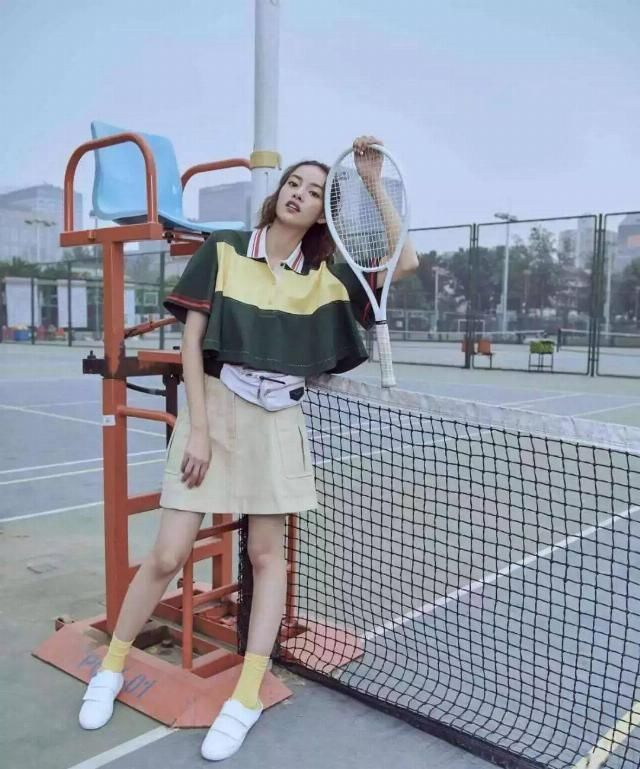  今夏|别再穿T恤了，今夏超流行的“短袖”长这样