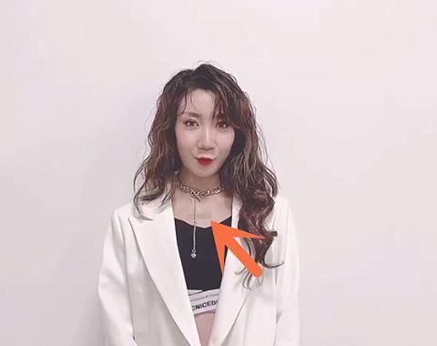  机智|青你选手为挡纹身出奇招，乃万用修容笔，林凡用胶布，段小薇很机智