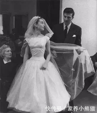 紧随|美少年暗恋43年,她死后也紧随而去:我爱你,一生一世