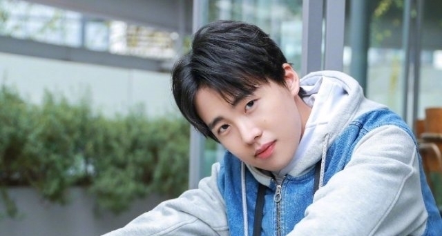  黄磊|叫黄磊没礼貌,叫黄老师没个性,看到郭麒麟的叫法,不愧是少班主