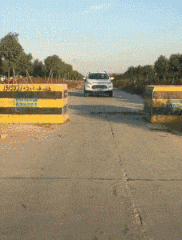 生活|搞笑GIF:在网吧多年,第一次看到这么懂得生活的少年