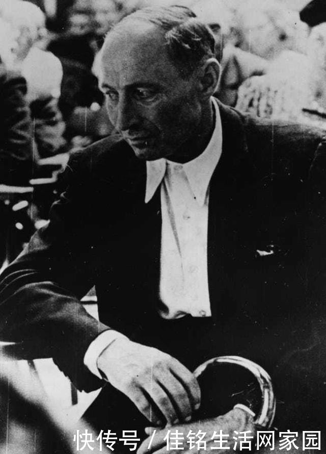 方法|最臭名昭著的八位刽子手,各种“花式”行刑,其中一个还是女人!