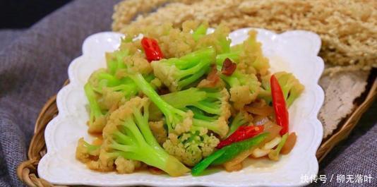 只用|炒花菜时,只用盐水洗等于吃虫卵,大厨教你1招,虫卵自动跑光