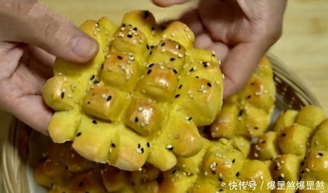 外酥|做玉米面烤饼时,牢记3大步骤,外酥里软,奶香味浓郁,特解馋