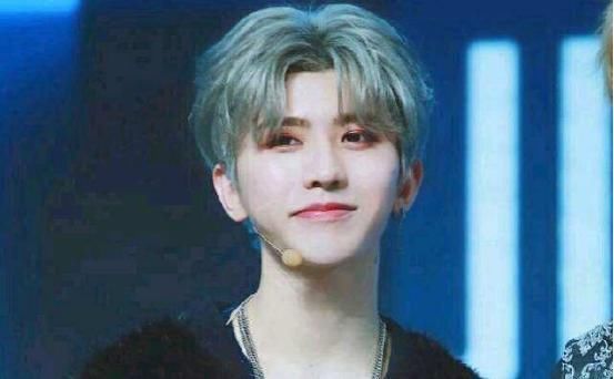 刘雨昕|五届选秀冠军成团夜票数排名,刘雨昕倒数第二,蔡徐坤却不是第一