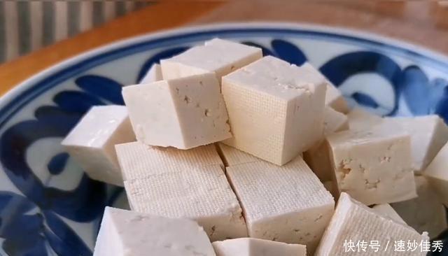  孩子|自从做豆腐，孩子天天吵着要吃，比吃肉还香，营养解馋
