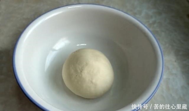 做手|做手擀面时,牢记5大步骤,面条劲道爽滑,一周做3次,雷打不动