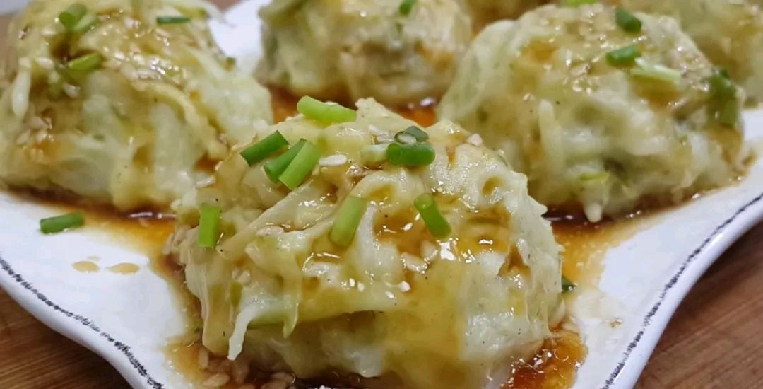 丸子|到吃萝卜的时候,我教你怎么做萝卜肉丸它们味道鲜美,但不油炸你吃得越多,它们就越香