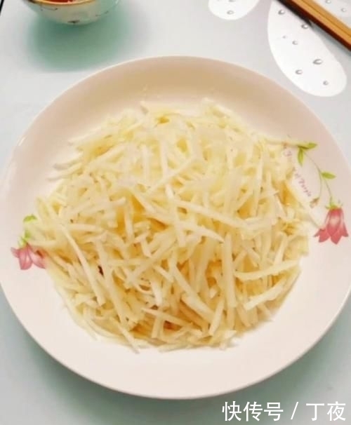 白萝卜|它是“小人参”,夏季要给孩子多吃,开胃好吸收,孩子个头蹿一蹿