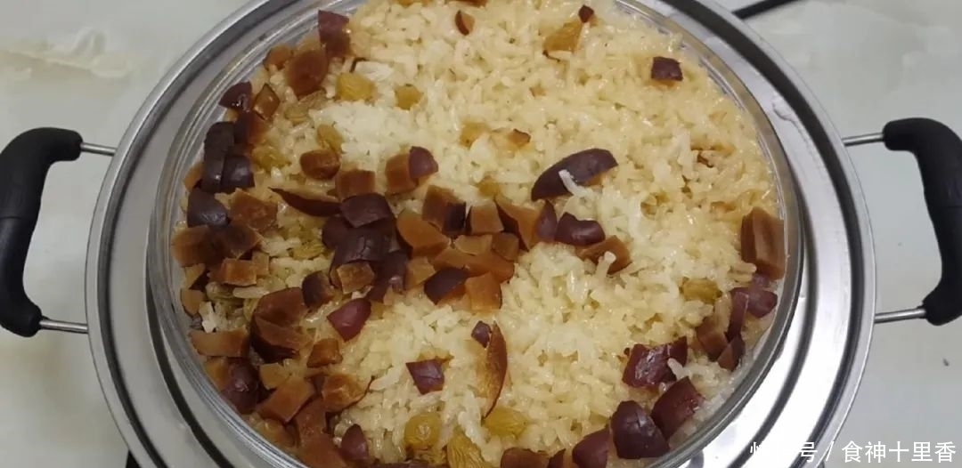 孩子|糯米又出新吃法,加2把红枣,个个焦脆又软糯,出锅孩子抢着吃