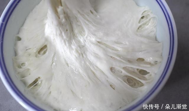 吐司|做两个超柔软的吐司,低糖少油,手撕切片都特棒,方子值得收藏