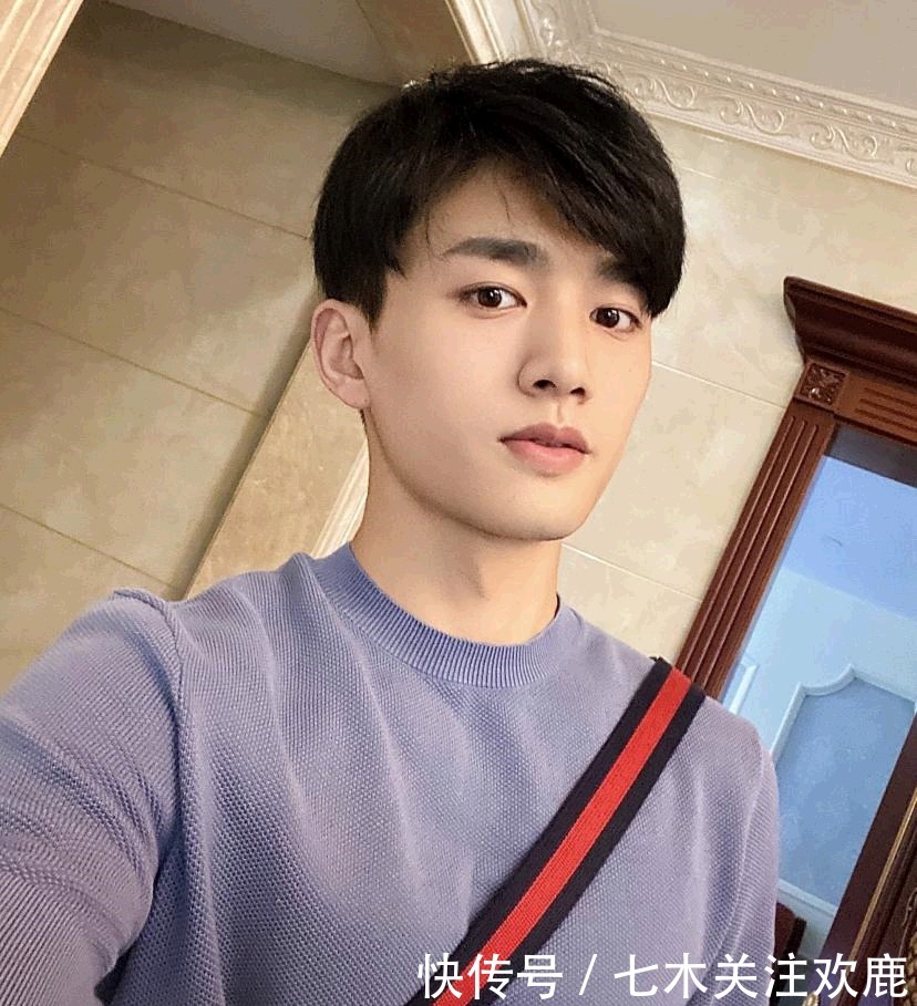 喜爱|《快本》新主持即将揭晓,易大千惹人喜爱人气高,黄明昊成陪跑