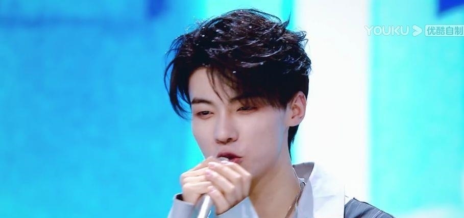 弊端|《少年之名》最感人舞台第一?黄恩昱引郭敬明泪目,选秀弊端重现