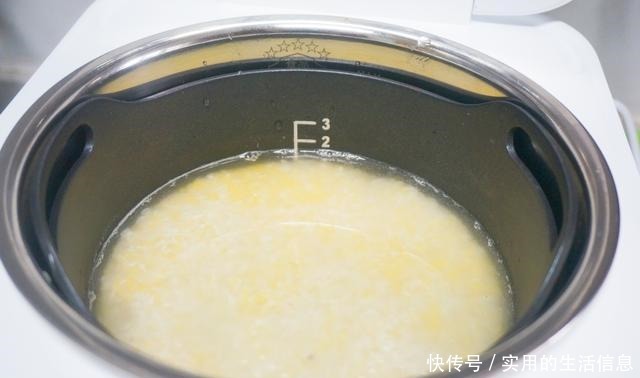 倒入|一家三口的晚餐,3道1汤,虽然素了点,好吃下饭,家里的味道