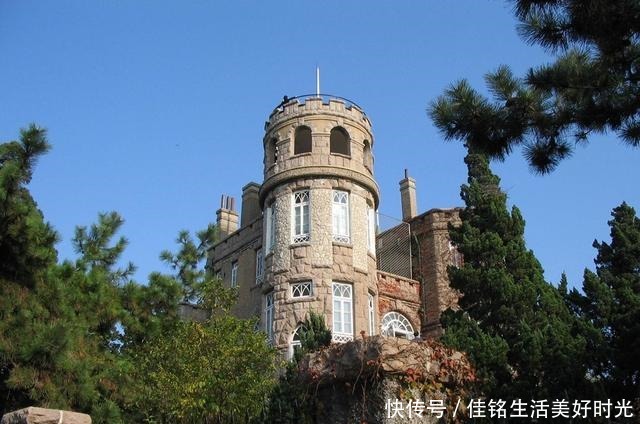 喝啤酒|中国最爱喝啤酒的城市,用袋子装酒走着喝,把啤酒当饮料喝