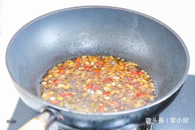 饭菜|给儿子做了道下饭菜,爷爷想要尝尝,儿子说给一头猪都不换