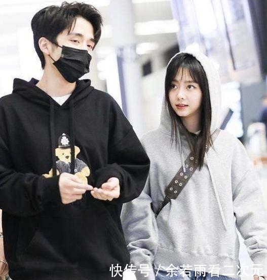 暧昧聊天高情商回复,暧昧聊天高情商回复:巧妙应对情愫暗生的微妙时刻