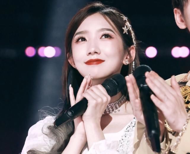  关注|有种“眼光独到”叫孟美岐，硬糖少女7位成员，只关注了她