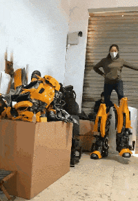 搞笑|搞笑GIF:小姐姐这套连衣裙真好看,特别是你穿上更好看