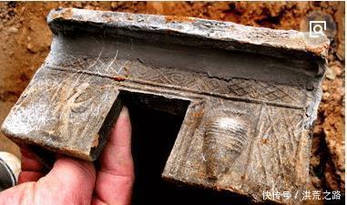 墓葬|专家意外发现一座神秘机关墓, 墓门打开后出现惊奇一幕, 古今罕见!